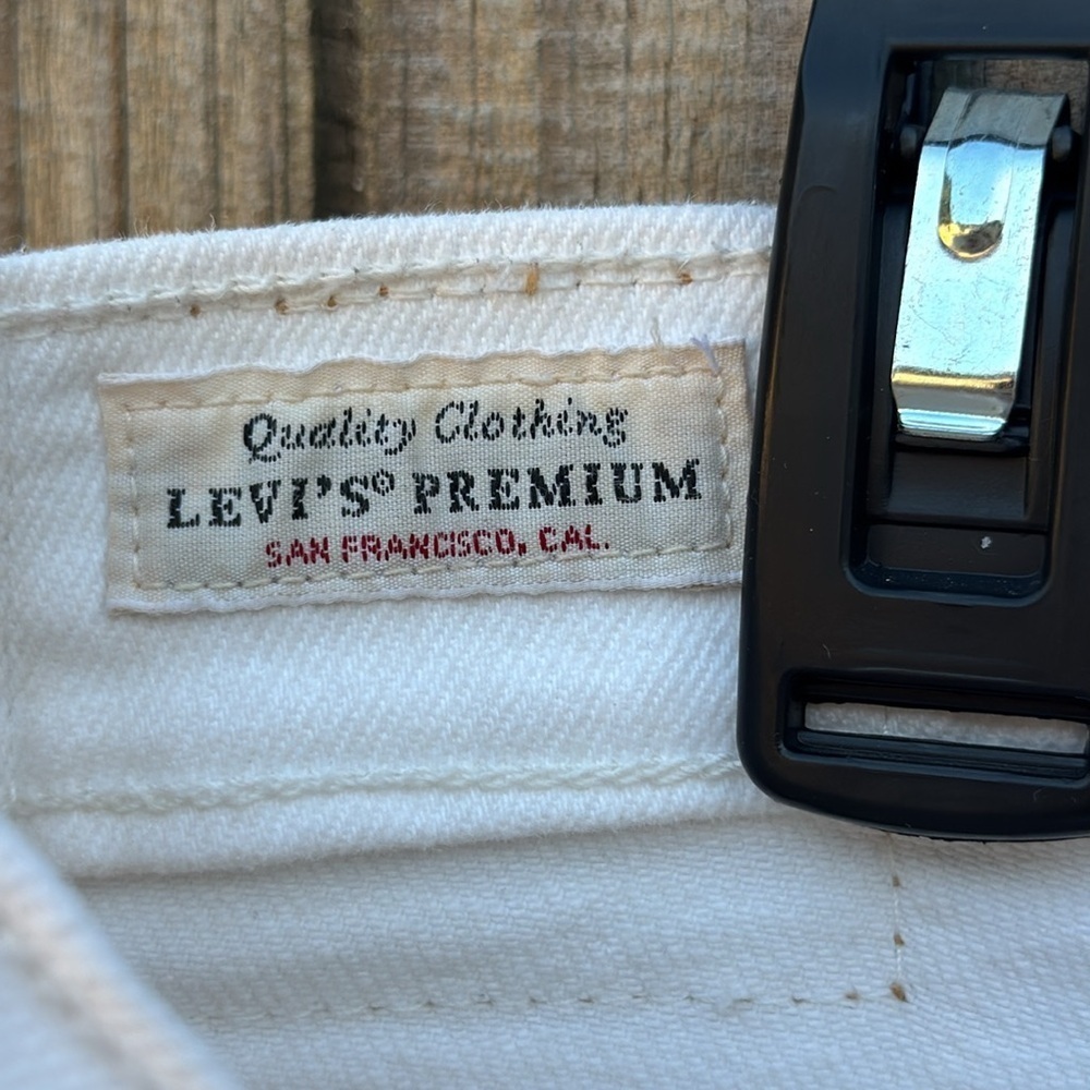 Levi’s wedgie skinny raw hem jeans, size 22W - Picture 7 of 7